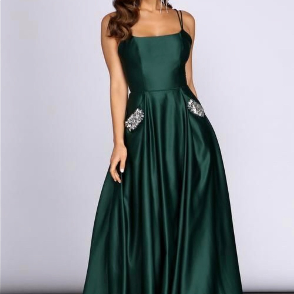 Emerald Green Prom Dress With Pockets